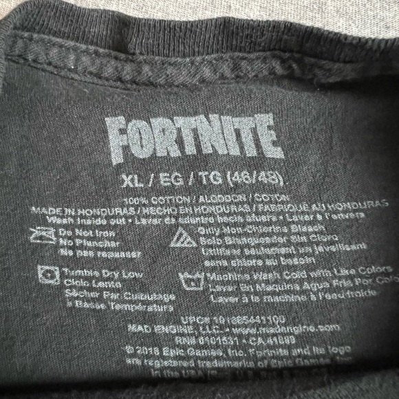 Fortnite XL shirt - Picture 2 of 3